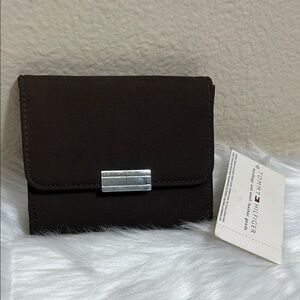 NWT Tommy Hilfiger Brown Chocolate Flag Mag Wallet